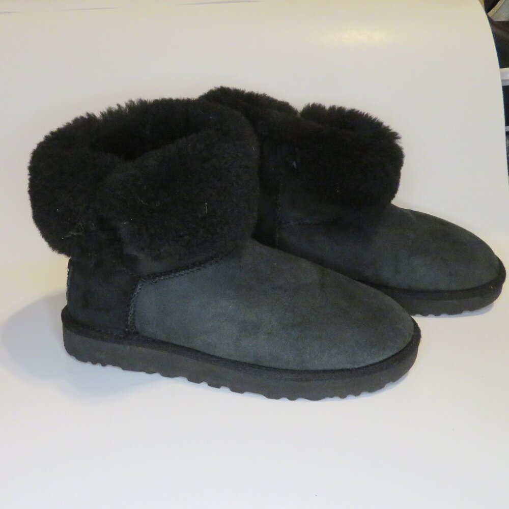 Ugg Women's Bailey Button Bling Boot Black Size 6 - image 1